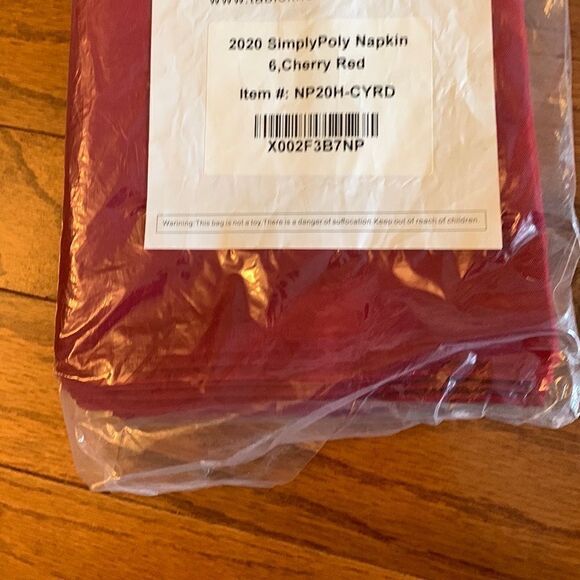 Six piece cherry red table napkins X two total 12 - Picture 5 of 5